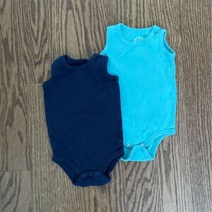 Set of Two Primary 3-6M sleeveless Baby Bodysuits - Navy and Aqua